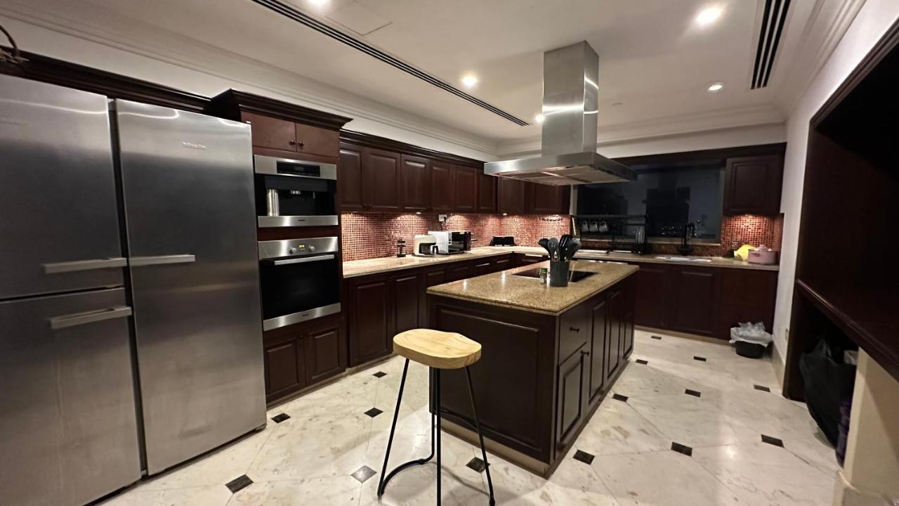 Neyar Beach Vibes - The Penthouse Vandrerhjem Dubai Eksteriør bilde