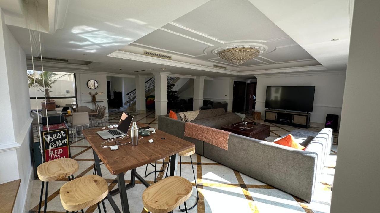Neyar Beach Vibes - The Penthouse Vandrerhjem Dubai Eksteriør bilde